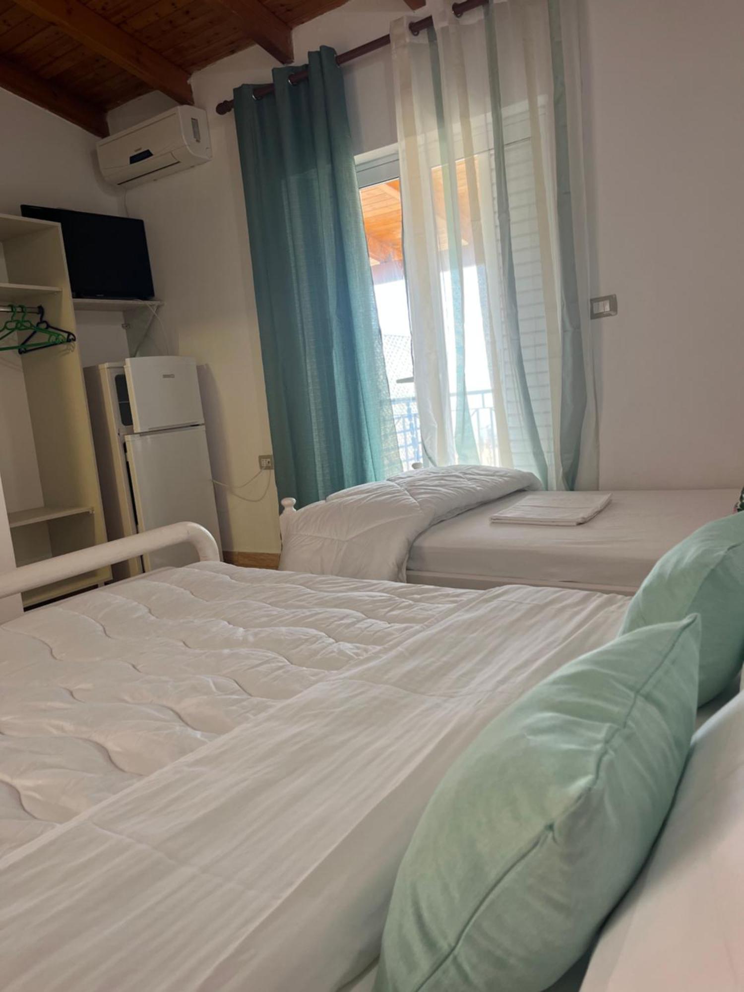 Hotel Portokali Химара Экстерьер фото